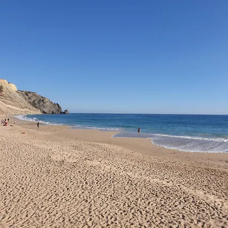 Montanha, 4 Bedroom Villa, With Swimming Pool, Loungers And Alfresco Dining, 10 Min Walk To The Beautiful Da Beach, Shops, Bars And Restaurants! Vila