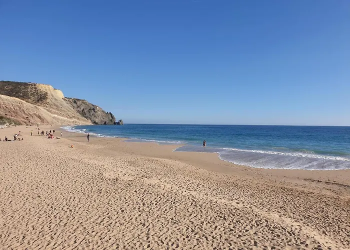 Montanha, 4 Bedroom Villa, With Swimming Pool, Loungers And Alfresco Dining, 10 Min Walk To The Beautiful Da Beach, Shops, Bars And Restaurants! Vila