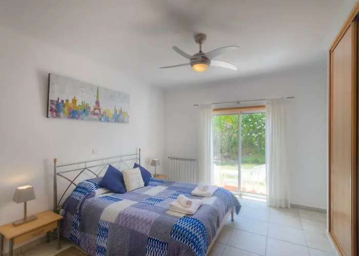 Montanha, 4 Bedroom Villa, With Swimming Pool, Loungers And Alfresco Dining, 10 Min Walk To The Beautiful Da Beach, Shops, Bars And Restaurants! Vila *